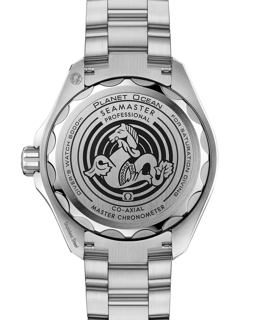 Bracciale in acciaio O-MEGASTEEL con fibbia déployante estensibile e sistema di regolazione dell’Omega Seamaster Planet Ocean 6000M 45,5 mm.