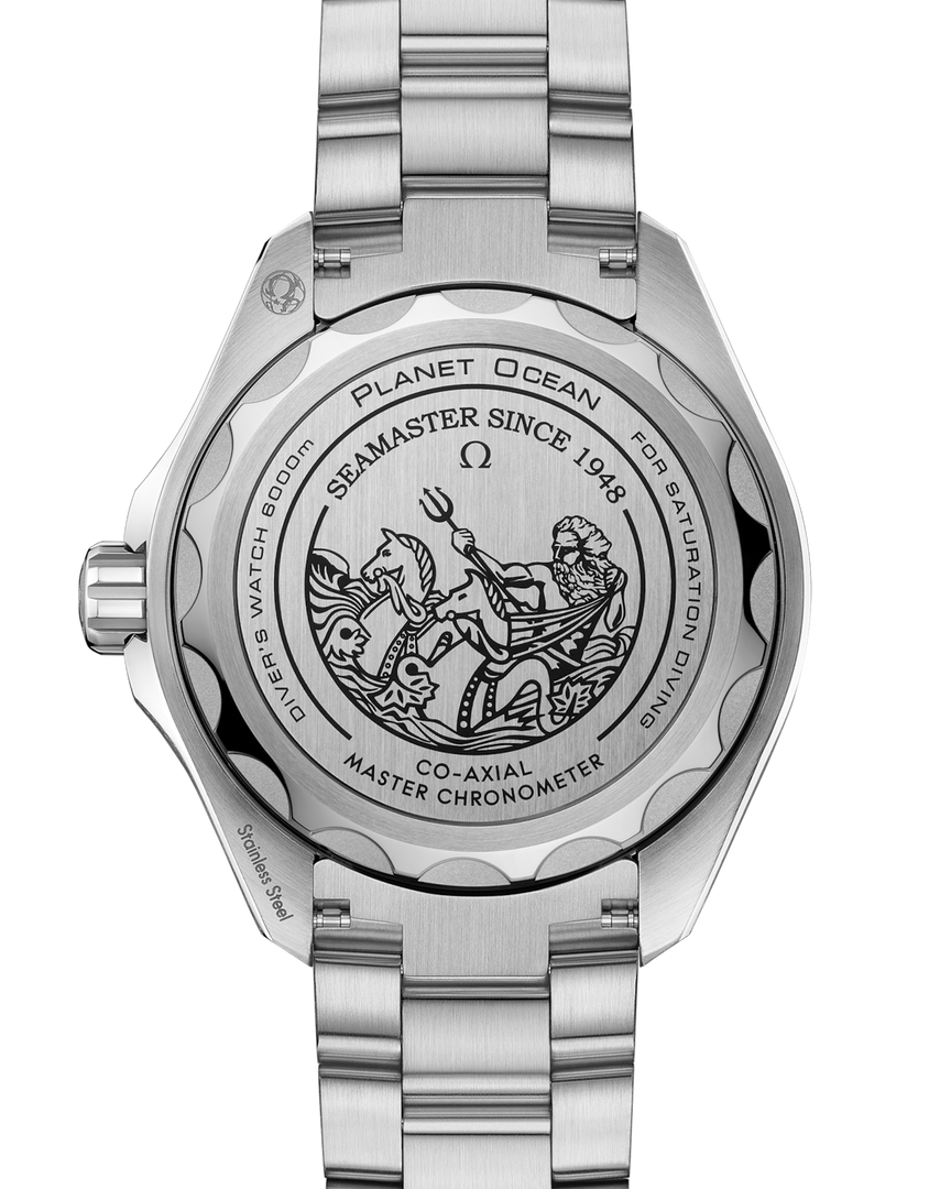 Cinturino in caucciù con rivestimento ciano e fibbia in acciaio O-MEGASTEEL dell’Omega Seamaster Planet Ocean 6000M 45,5 mm.