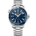 Load image into Gallery viewer, Quadrante nero con motivo a onde inciso al laser e numeri arabi luminescenti dell’Omega Seamaster Planet Ocean 600M 39,5 mm modello 215.30.40.20.03.001.
