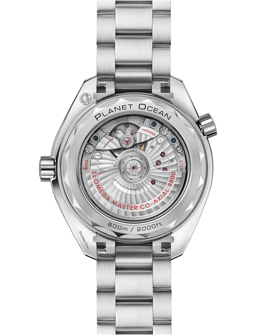 Lunetta girevole unidirezionale in ceramica nera lucida con scala graduata Liquidmetal™ dell’orologio Omega Seamaster Planet Ocean 600M 39,5 mm.