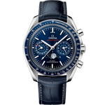 Load image into Gallery viewer, Quadrante blu sun-brushed a raggi di sole con indicatore delle fasi lunari a ore 6, disco in cristallo metallico microstrutturato e indici rodiati dell’Omega Speedmaster Moonphase 44,25 mm
