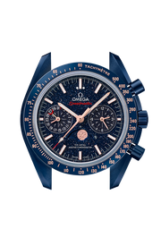 Profilo laterale con cassa e lunetta in ceramica blu lucida, vetro zaffiro bombato e cinturino in pelle blu.