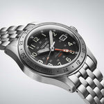 Load image into Gallery viewer, Seiko 5 Sports SSK023K1 - bracciale e cassa acciaio - quadrante nero con datario e funzione GMT
