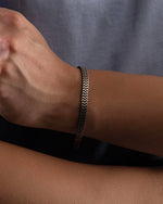 Load image into Gallery viewer, Desmos Bracciale in argento Rail 1179 - polso